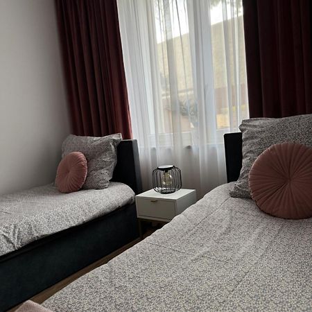 Dawna Mleczarnia Apartamenty Sosnowy Nowa Ruda Exterior foto